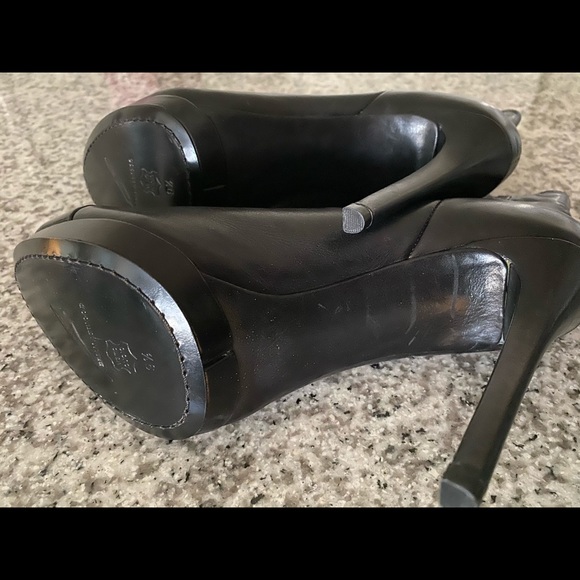 Brand New BRIAN ATWOOD boots with patent toe - Picture 3 of 5